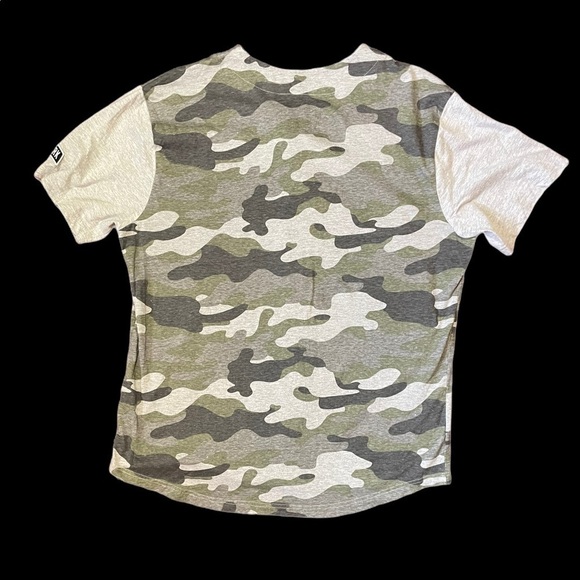 American Destiny mens camouflage short sleeve button down shirt athletic - Picture 2 of 10